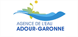 Logo Agence de l'Eau Adour-Garonne : Gestion Eau Logo de l'Agence de l'Eau Adour-Garonne, représentant des vagues bleues, de la végétation verte et un soleil jaune.